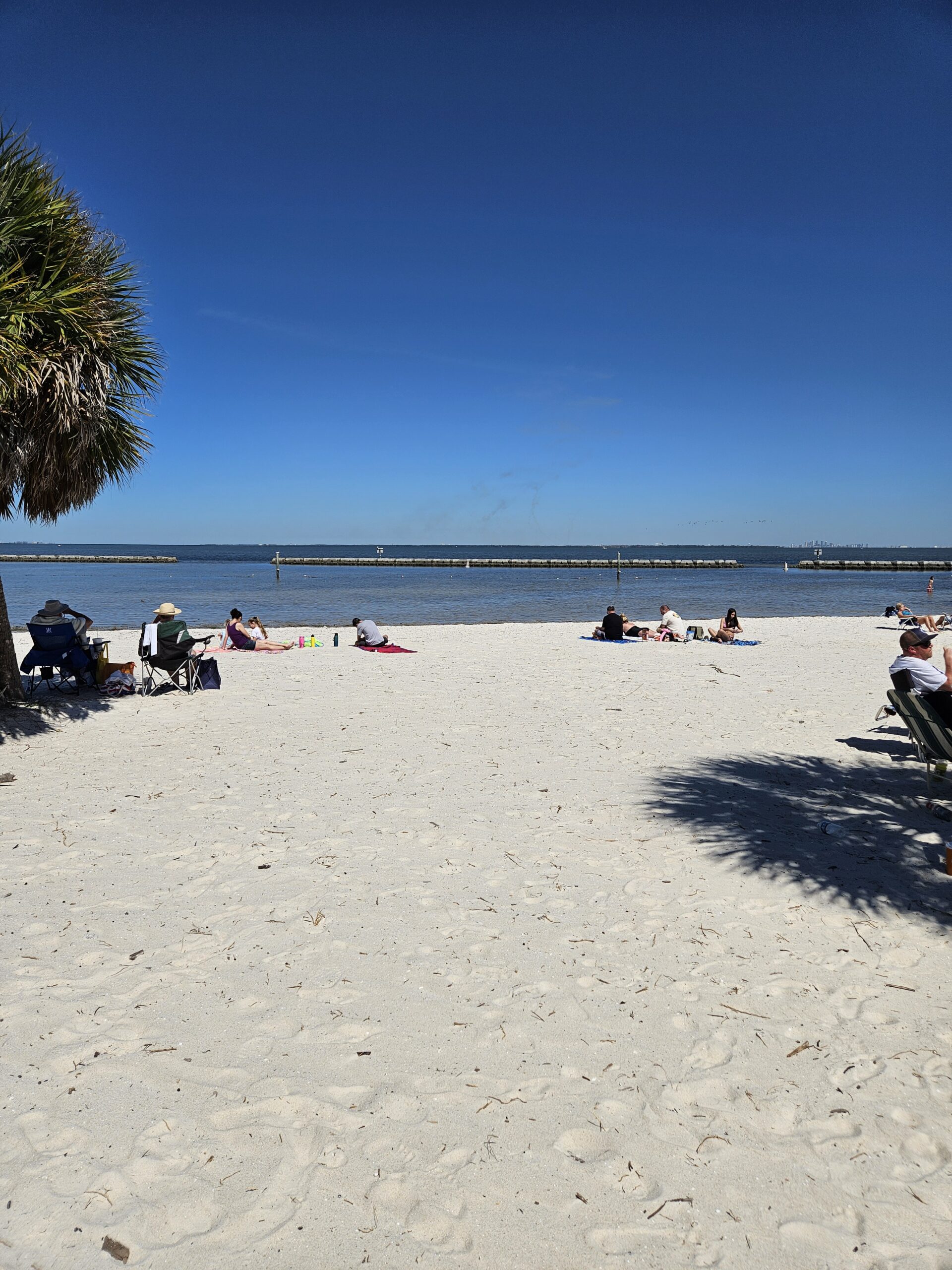Summer Home Closings in Florida: How Buyers and Sellers Can Avoid Delays