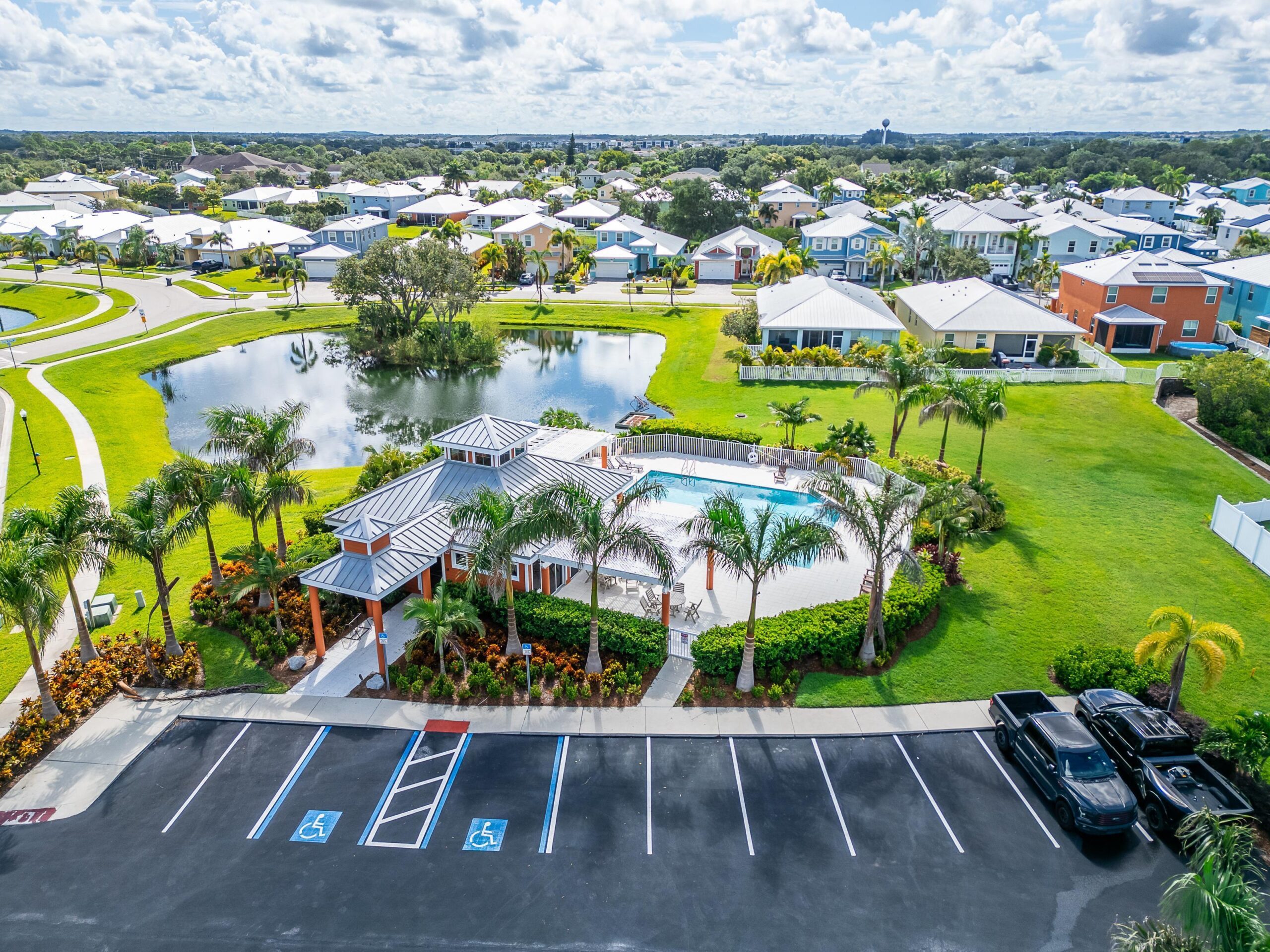 Aerial view of Bimini Bay homes and screened pool area in Apollo Beach