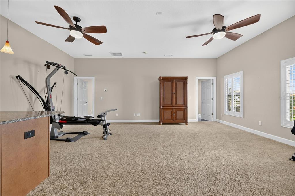 Upstairs 22x18 bonus room