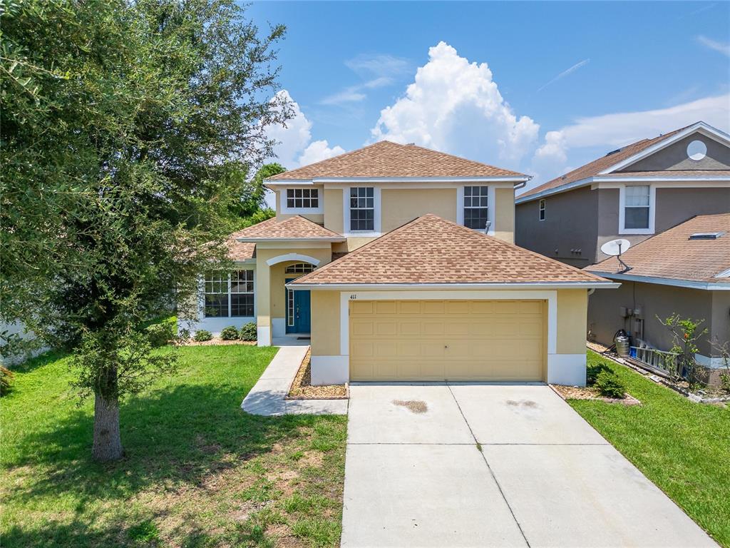 Front of 411 Durham Shore Court in gated Braemar, Apollo Beach
