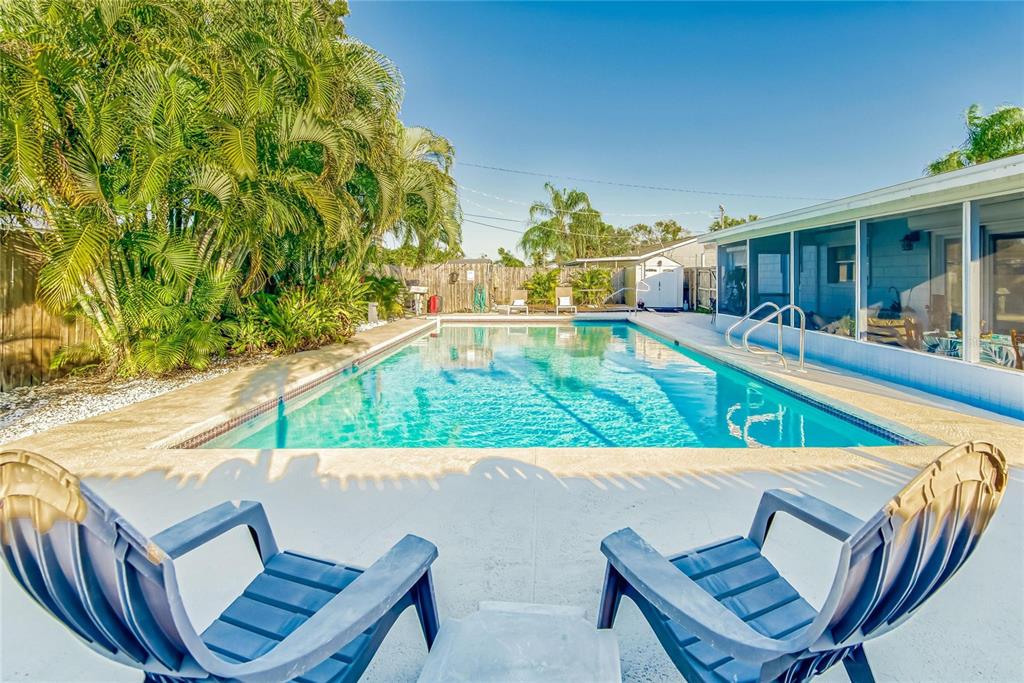 Large pool and patio deck at 6004 Golf and Sea Boulevard, Apollo Beach