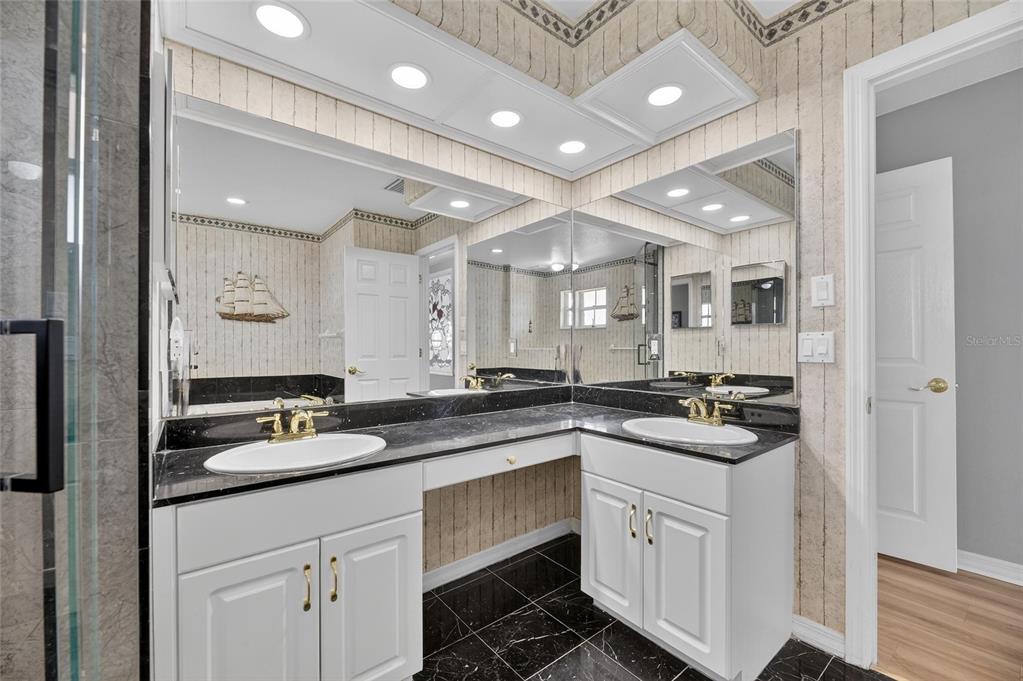 Primary bath with whirlpool soaking tub