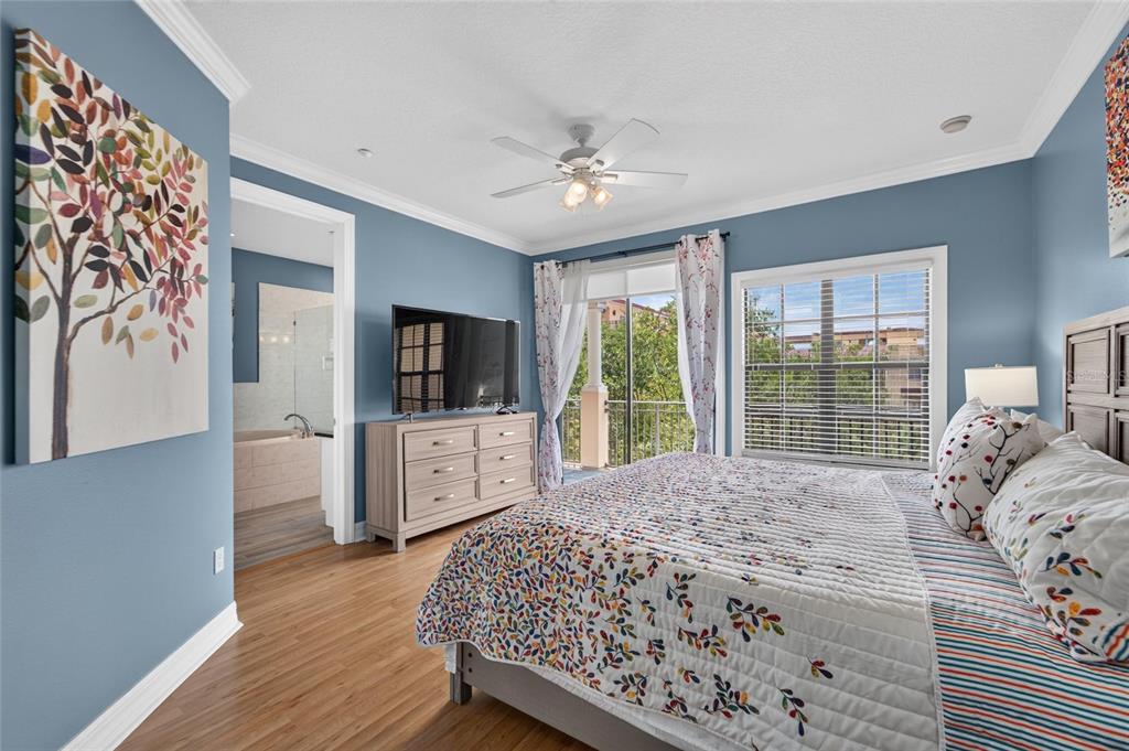 Third-floor primary suite