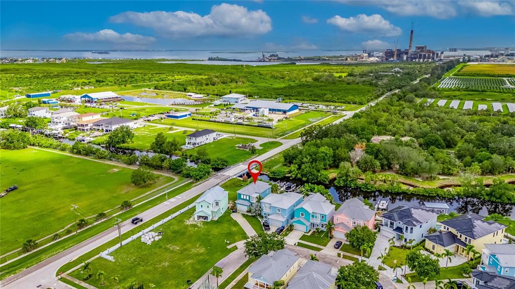 Aerial from Hemingway Estates toward Tampa Bay with 6512 Simone Shores Circle marked