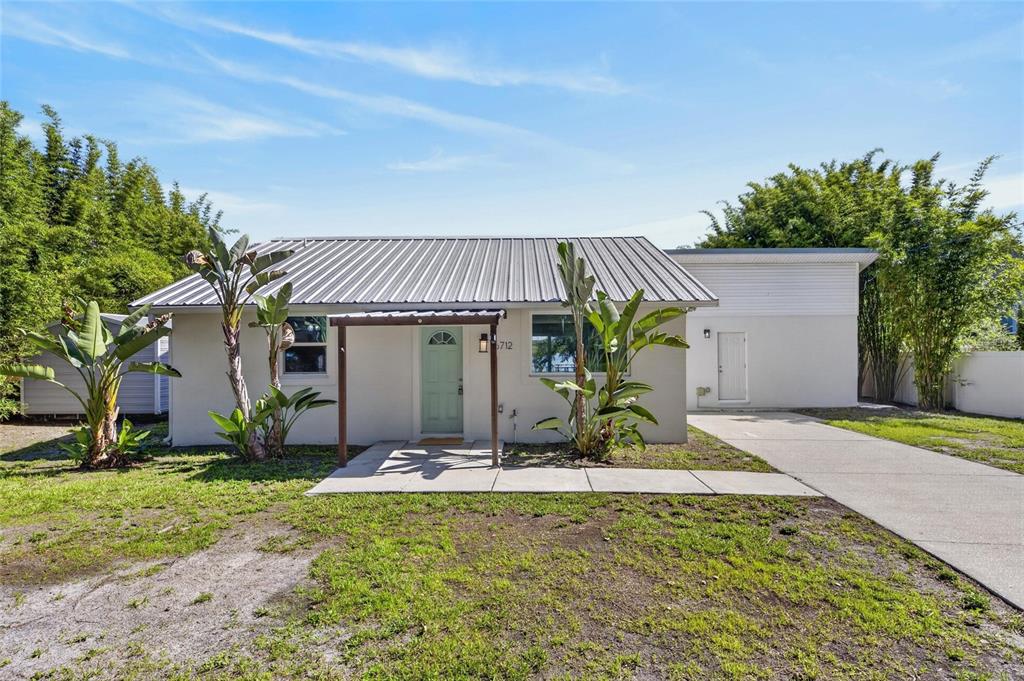 Detached ADU studio with its own entrance at 6712 Myrna Drive