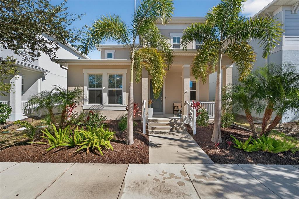 Front of 707 Winterside Drive in BayBreeze at MiraBay, Apollo Beach