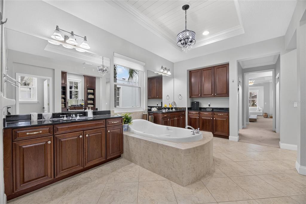 Primary bath at 713 Islebay Drive, MiraBay
