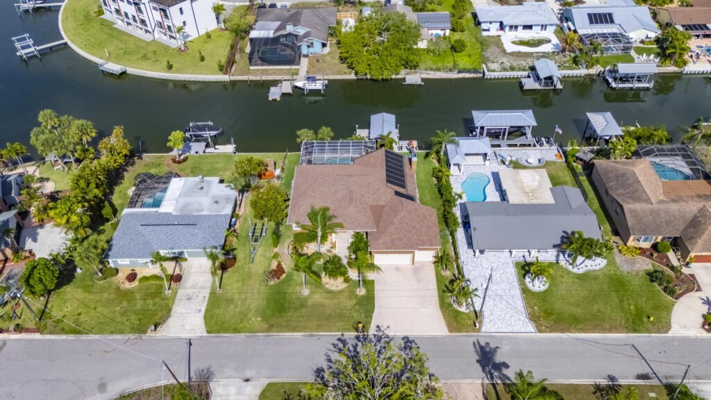 Apollo Beach Waterfront Homes: What Your Budget Really Buys
