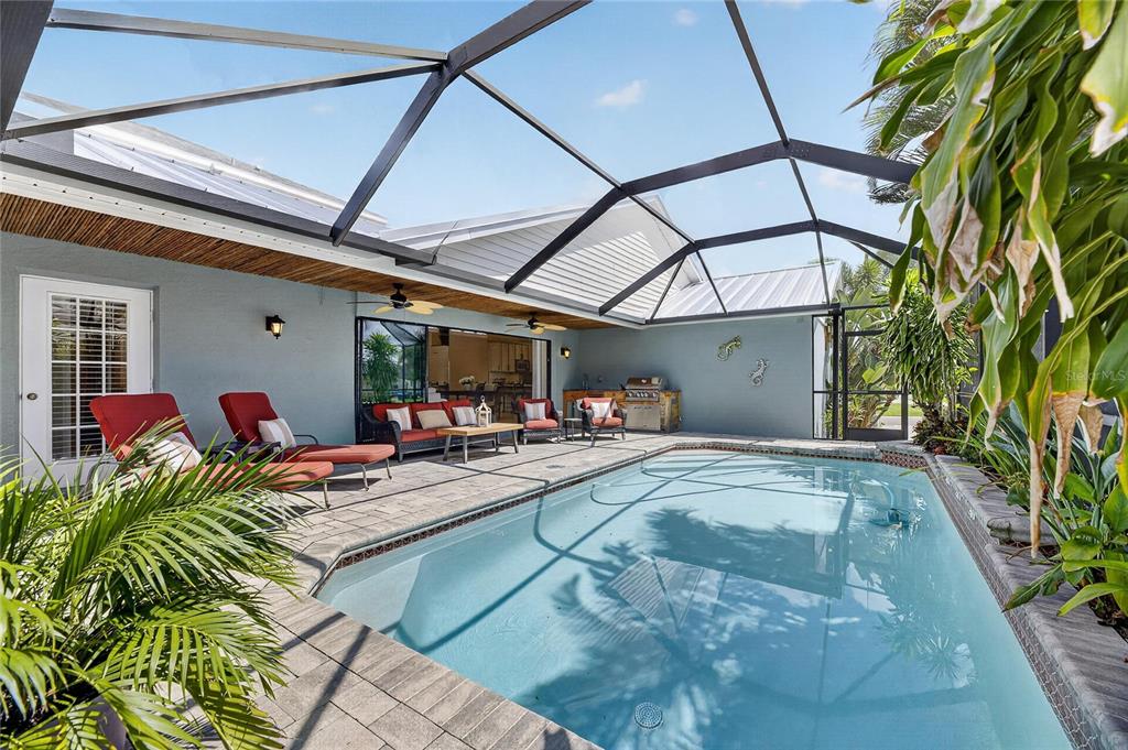 Heated screened pool at 918 Shagos Drive, Apollo Beach