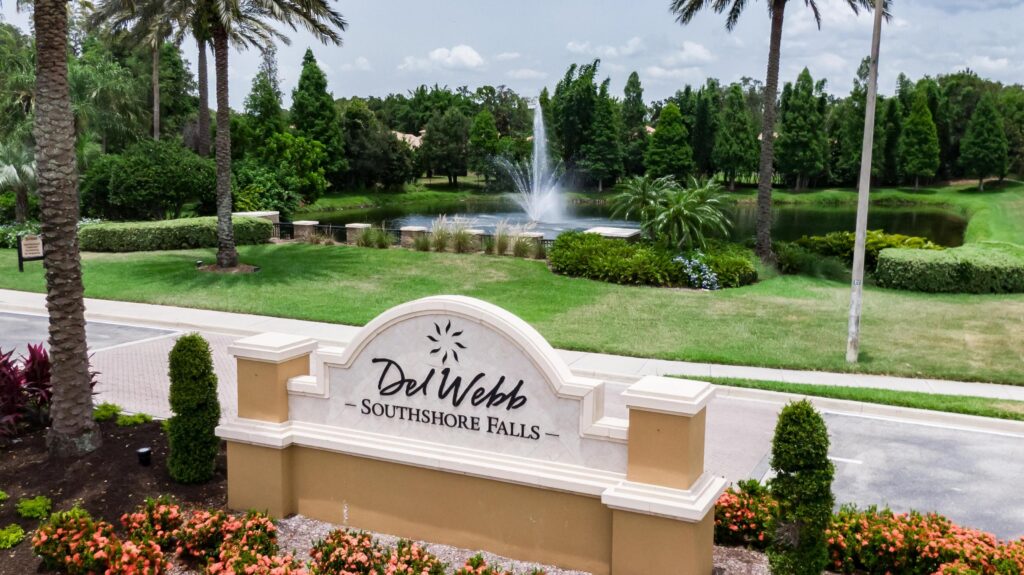 Del Webb Southshore Falls entrance sign with pond and fountain, Apollo Beach